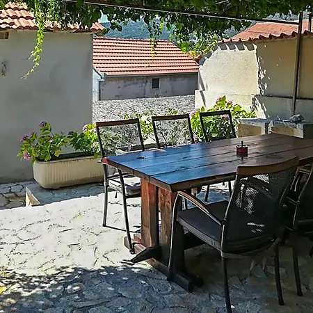 Holiday home Cozy Home In Vinisce With House Sea View