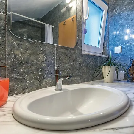 Cozy Home In Vinisce With House Sea View *